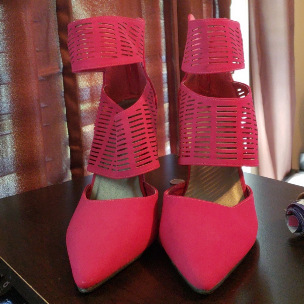 High heel - Picture 2 of 4